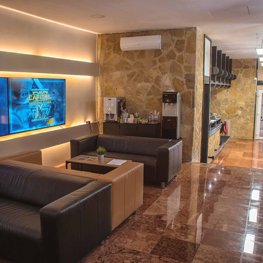Budapest-Shooting-range-lobby-interior-elementor-io-optimized.webp Lobby del Campo de Tiro Budapest Elemento Interior Optimizado