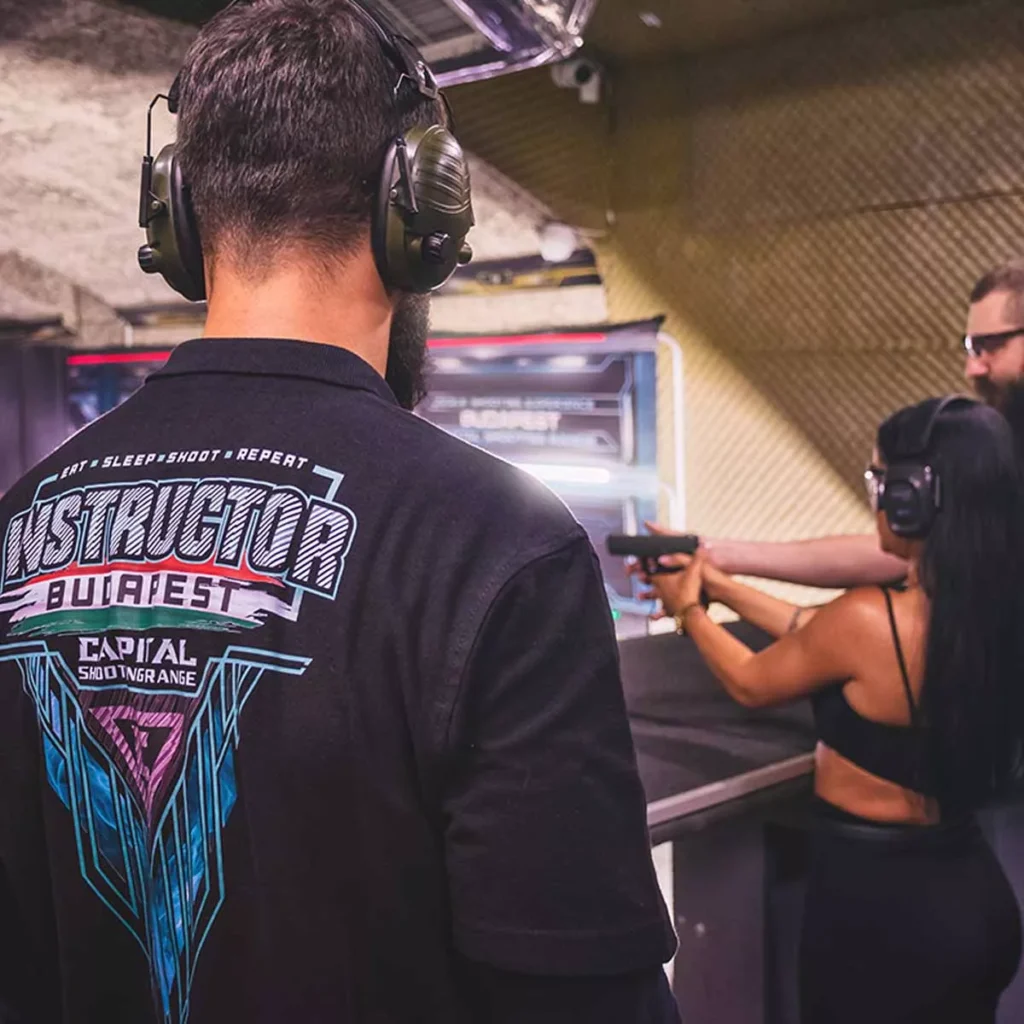 Programa Seguro y Divertido con Nuestros Instructores en Campo de Tiro Budapest
